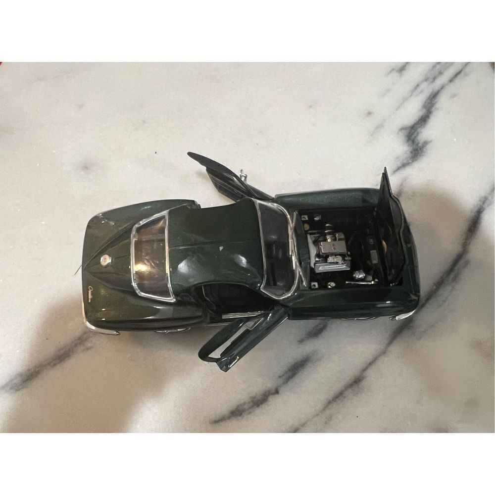 Maisto, Special Edition,  1965 Corvette Fasrback, 1/ 18 Scale - Picture 10 of 11